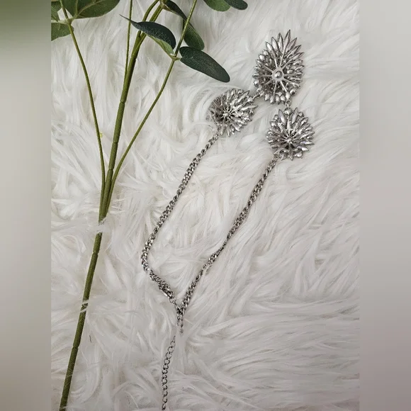 Natasha Gorgeous Necklace. 📿 - Picture 2 of 9